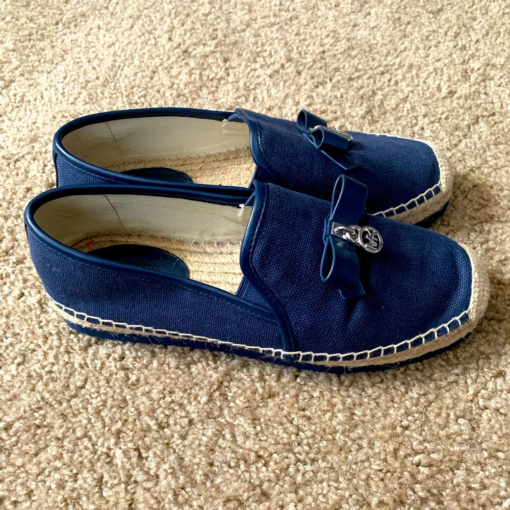 ✨NEW✨MICHAEL KORS NAVY BOW TIE ESPADRILLES - Picture 7 of 9